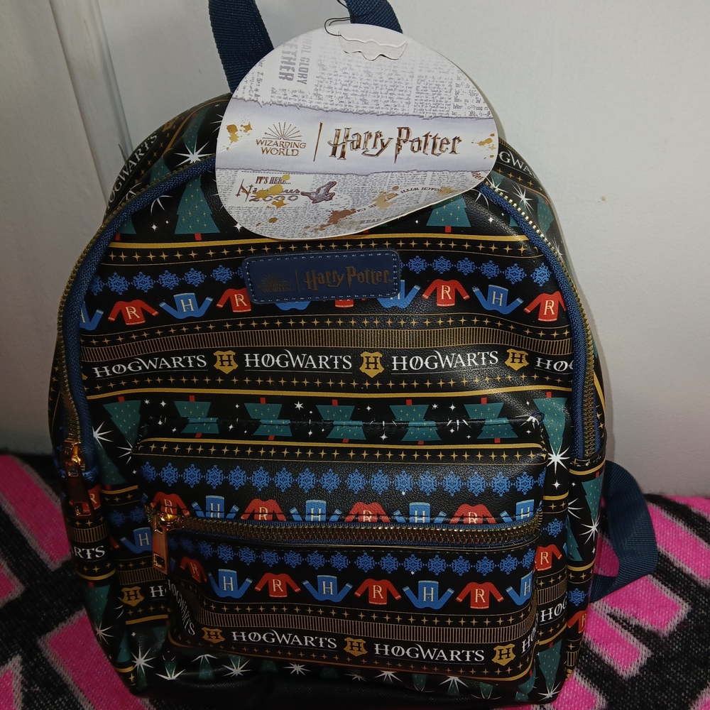 RARE,NWT, Harry Potter Hogwarts Wizarding World Backpack Adults Kids Multi-Use